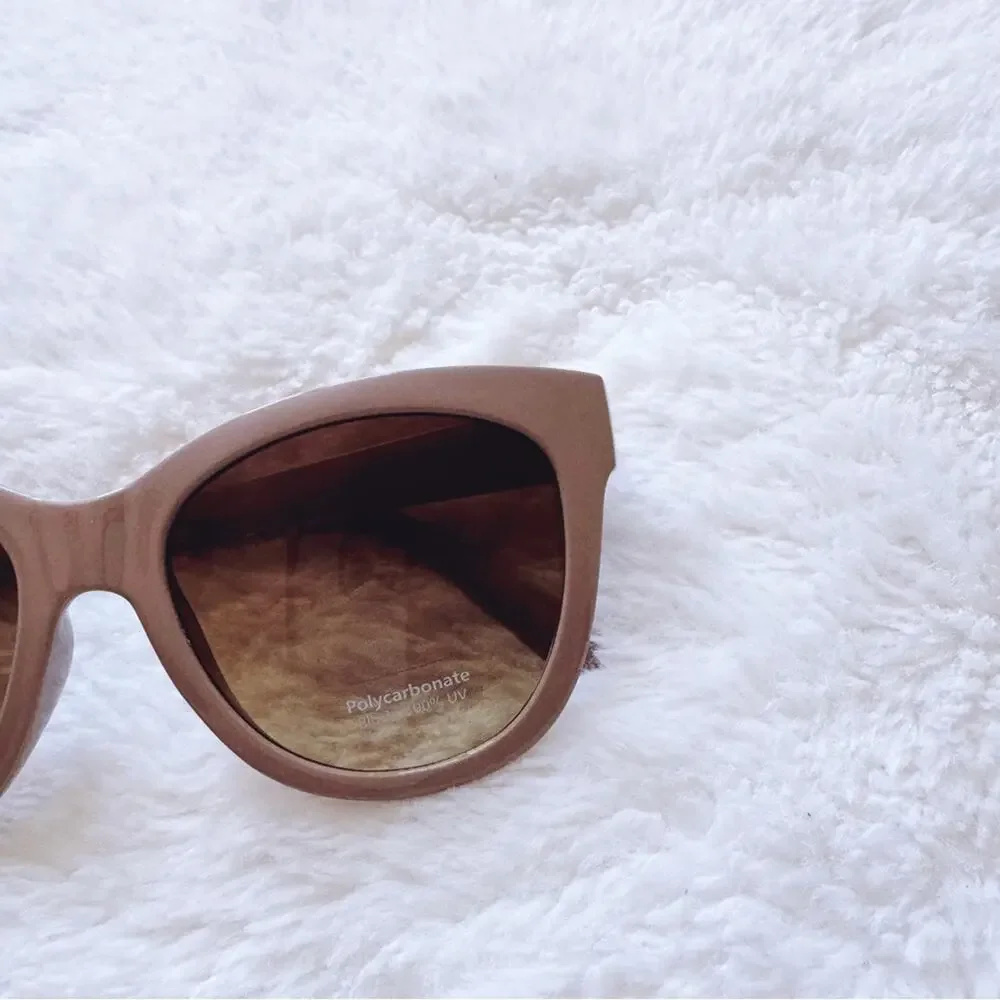 Stylens these chic